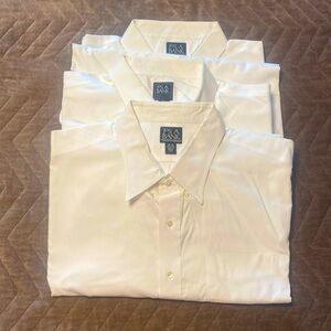 Men’s white dress shirts